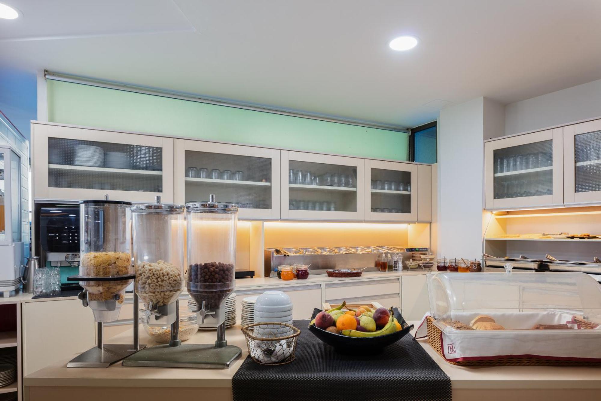 Steris Elegant Beach Hotel & Apartments Rethymno Exterior foto